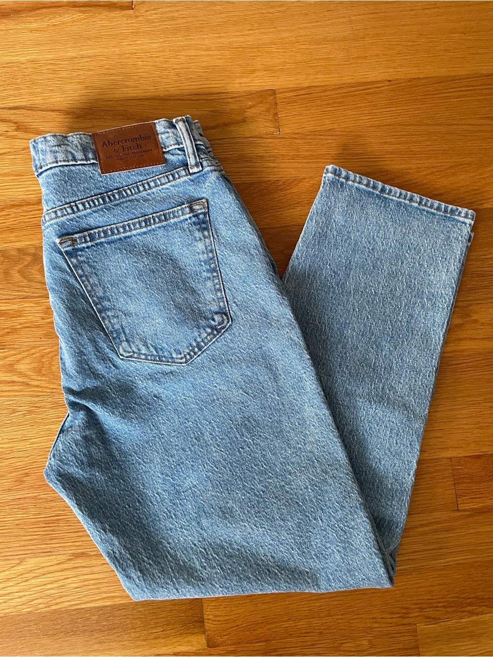 Abercrombie & Fitch Athletic Loose Jeans 32x30